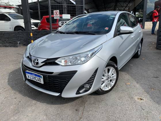 TOYOTA YARIS 1.3 16V FLEX XL PLUS TECH MULTIDRIVE TOYOTA YARIS 1.3 16V FLEX XL PLUS TECH MULTIDRIVE